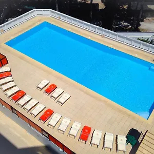 Tropicana Apart Otel Llido Degli Estensi
